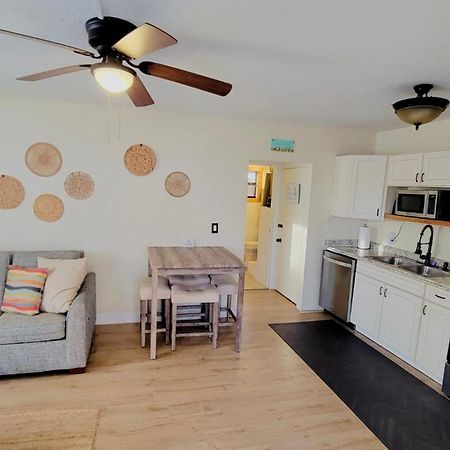 Beach Bungalow By The Sea 1 Cocoa Beach Bagian luar foto