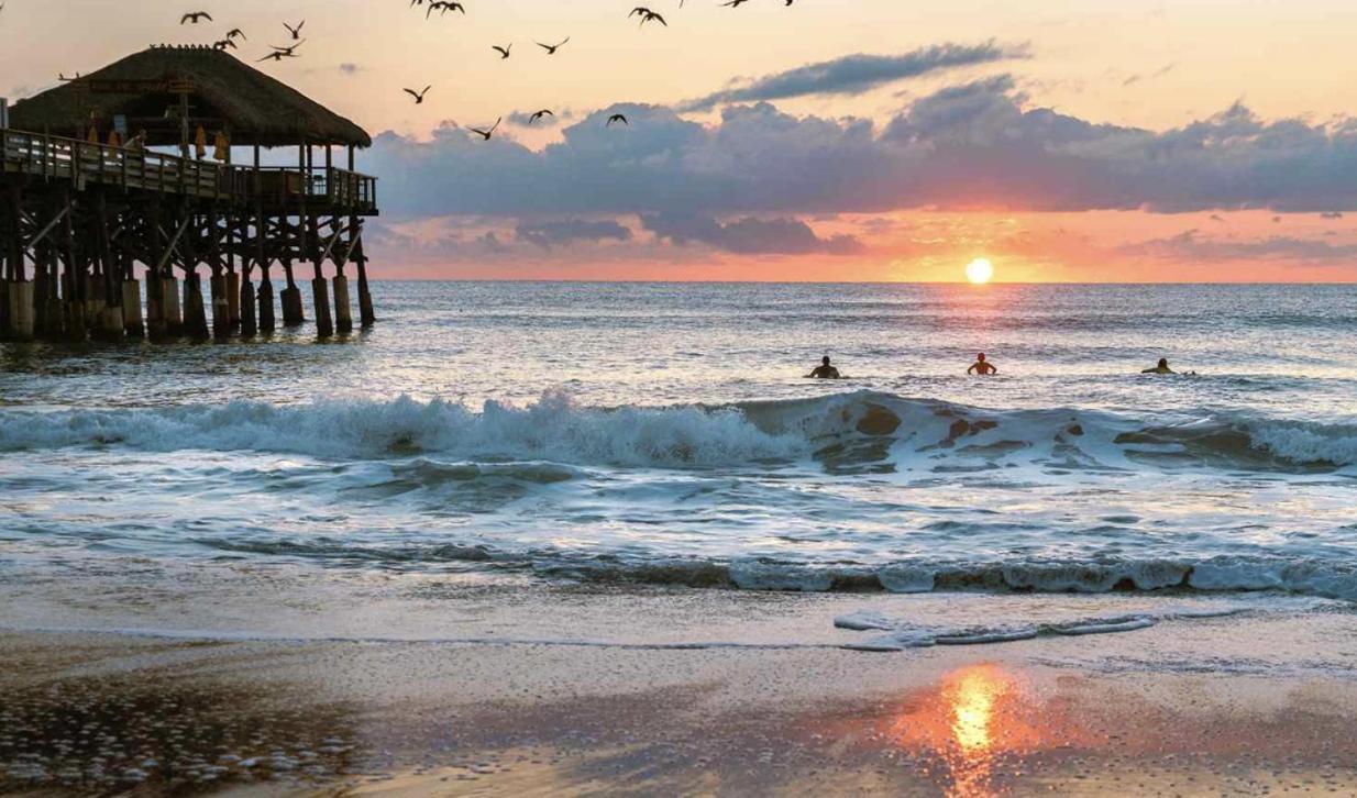 Beach Bungalow By The Sea 1 Cocoa Beach Bagian luar foto